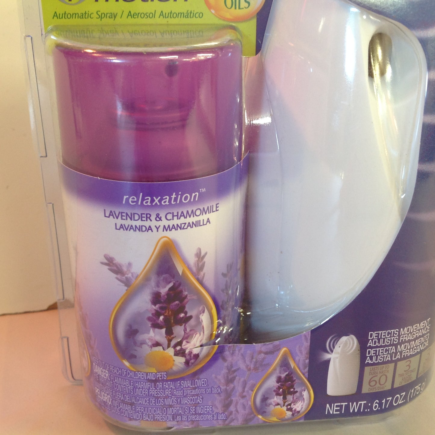 2008 NOS Air Wick Freshmatic Ultra I-Motion Essential Oils Automatic Spray Lavender and Chamomile Relaxation Unopened