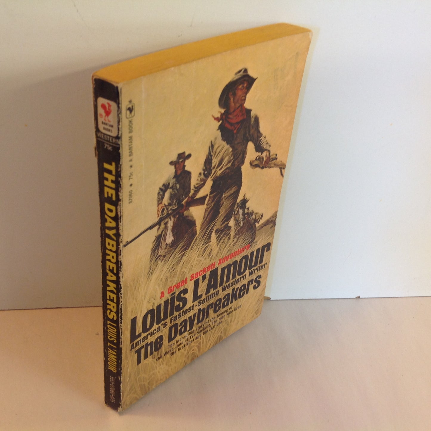 Vintage 1971 Mass Market Paperback The Daybreakers Louis L'Amour