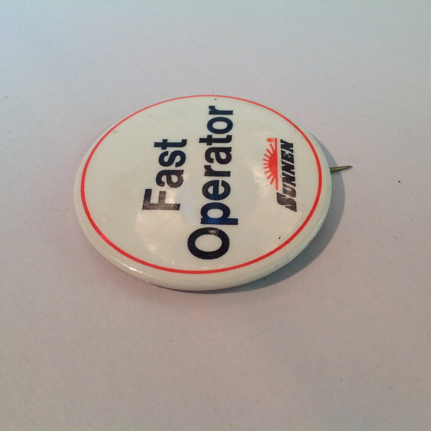 Vintage Souvenir Advert Promo Pinback Sunnen Fast Operator Industrial Honing Machines