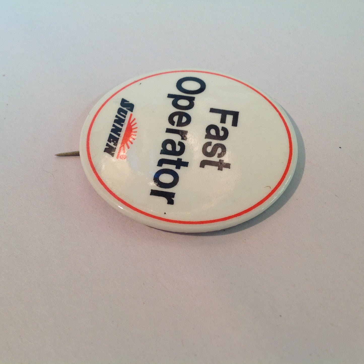 Vintage Souvenir Advert Promo Pinback Sunnen Fast Operator Industrial Honing Machines