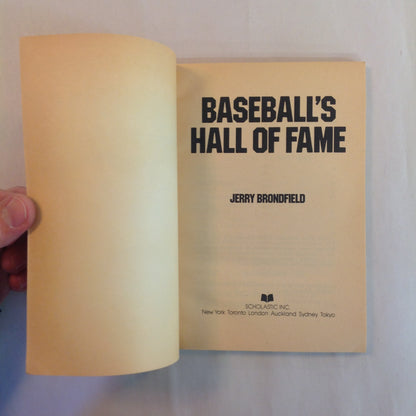 Vintage 1983 Paperback Baseball's Hall of Fame Jerry Brondfield