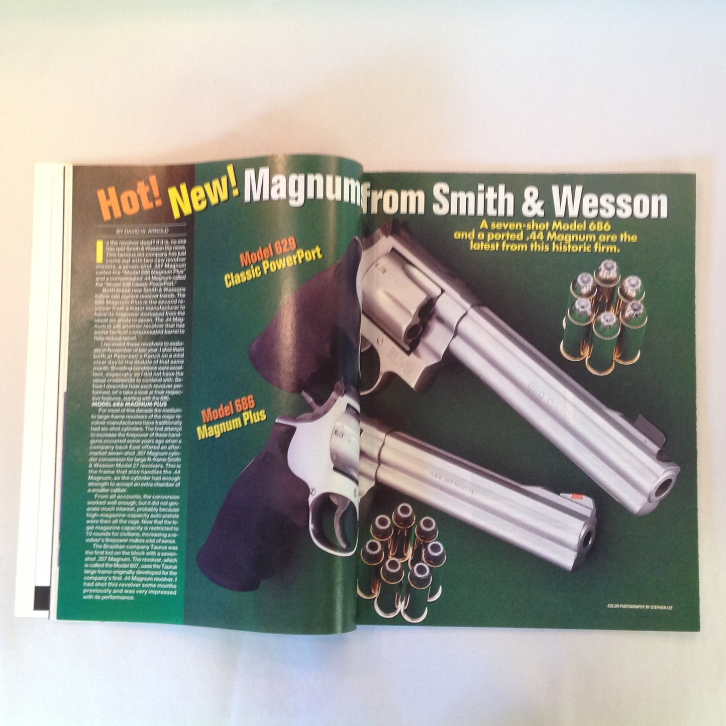 Vintage Apr 1996 Handguns Magazine Latest Smith & Wesson Magnums Concealed Carry .357 Magnum FBI .357 SIG Combat Training