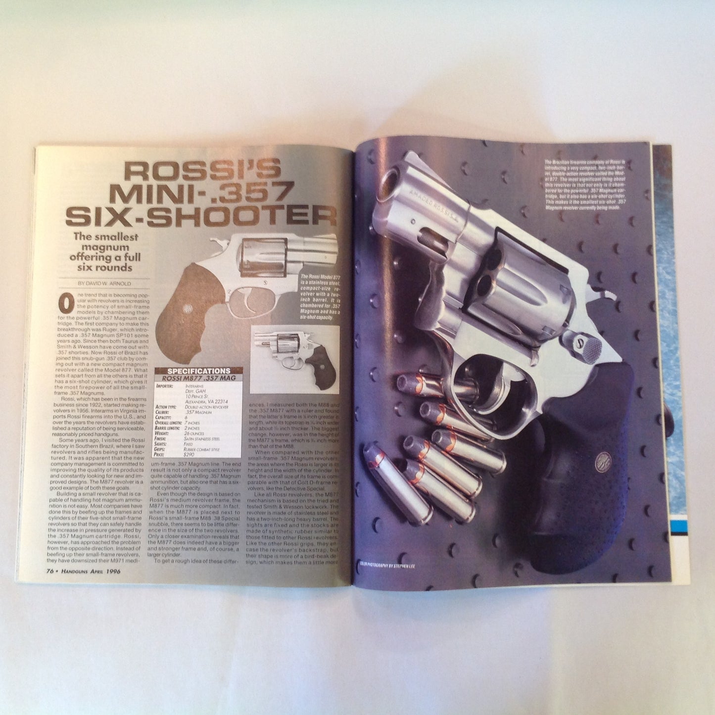 Vintage Apr 1996 Handguns Magazine Latest Smith & Wesson Magnums Concealed Carry .357 Magnum FBI .357 SIG Combat Training