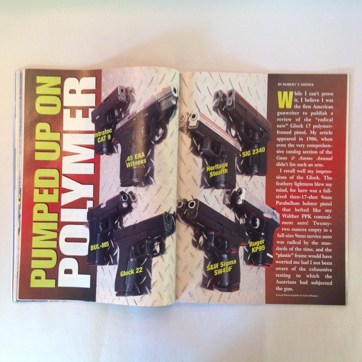 Vintage Aug 1999 Handguns Magazine It's A Polymer World H&K's Expert Shoulder Rig? Littleton Tragedy