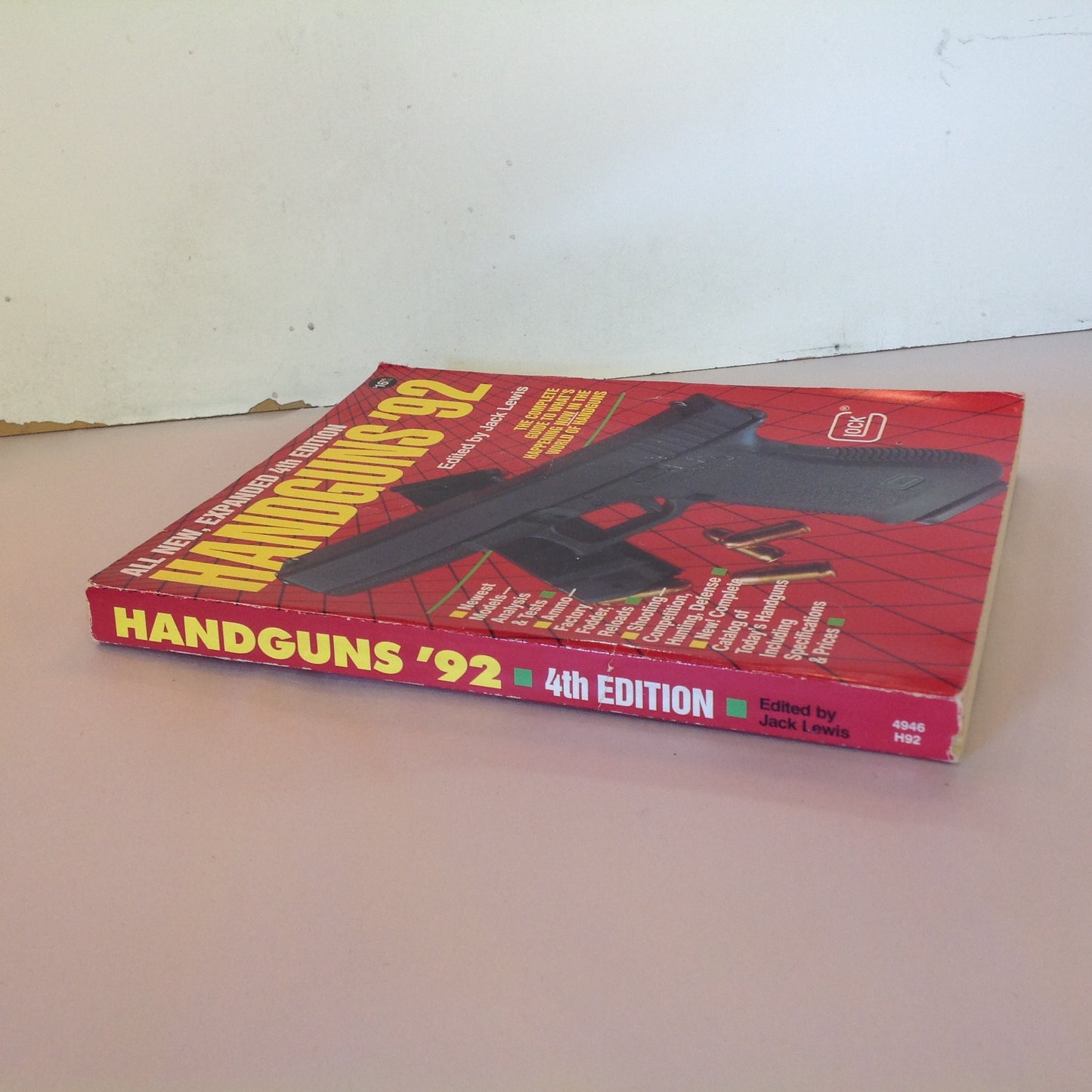 Vintage 1992 Trade Paperback Handguns '92 4th Edition Jack Lewis