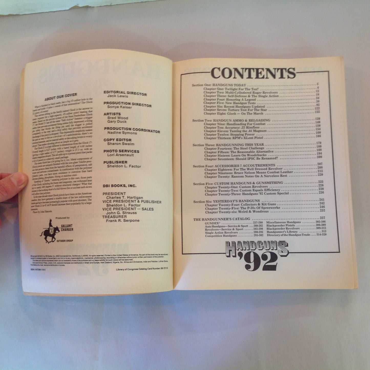 Vintage 1992 Trade Paperback Handguns '92 4th Edition Jack Lewis