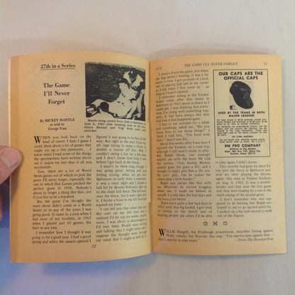 Vintage August 1971 Baseball Digest Magazine Vida Blue -- Baseball's Most Exciting Young Pitcher