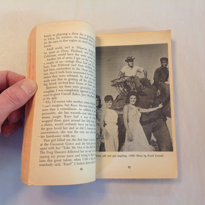 Vintage 1967 Mass Market Paperback Five Women I Love: Bob Hope's Vietnam Story