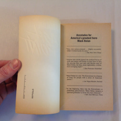Vintage 1988 Mass Market Paperback Don Pendleton's Mack Bolan: Flash Point