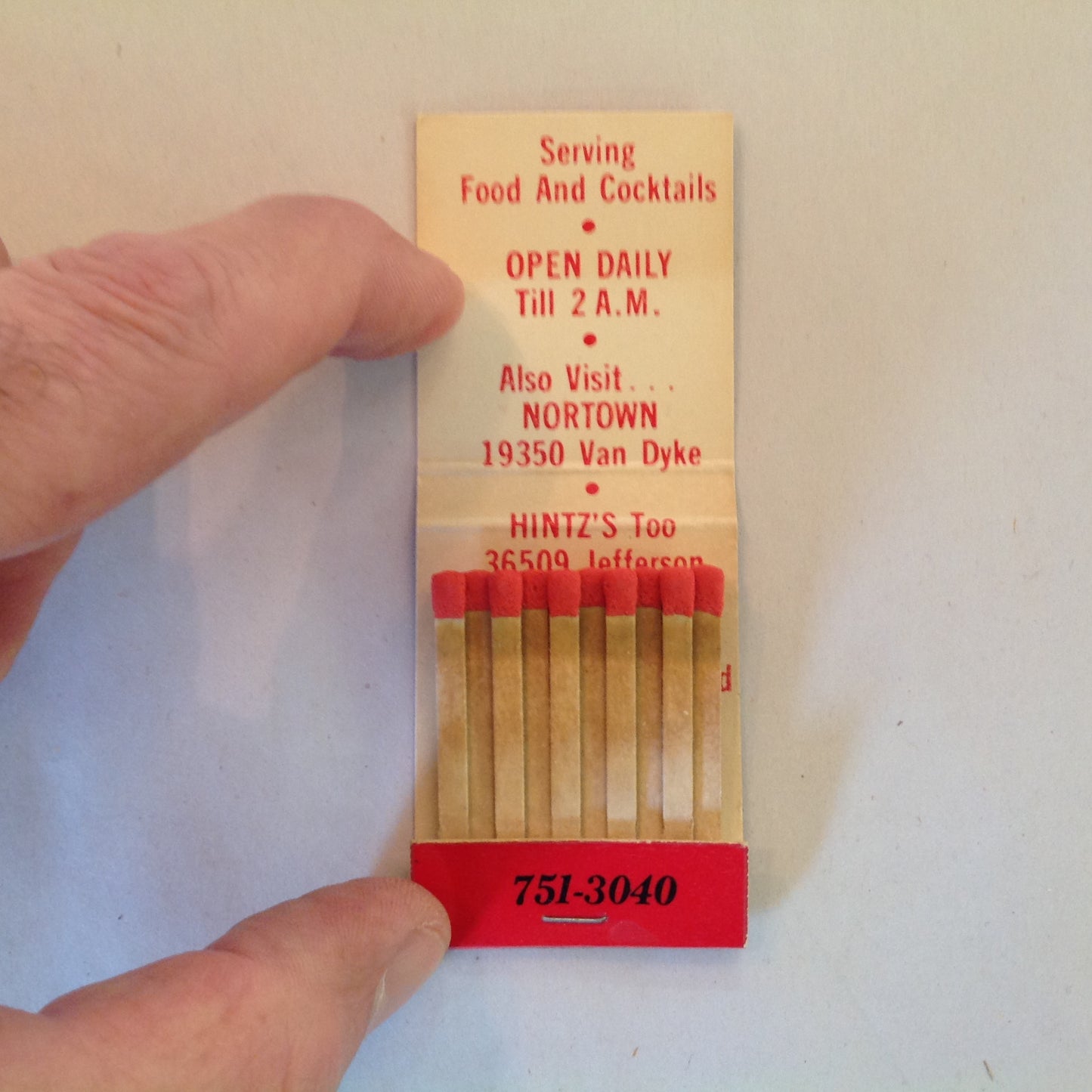 Vintage Matchbook Cover Hintz's Restaurant and Lounge Warren Michigan 1st Nat'l