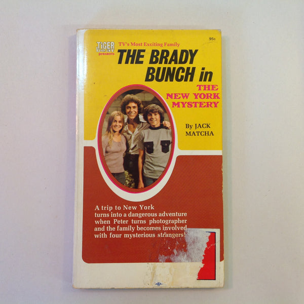 Vintage 1972 Mass Market Paperback Tiger Beat Presents: The Brady Bunch in The New York Mystery