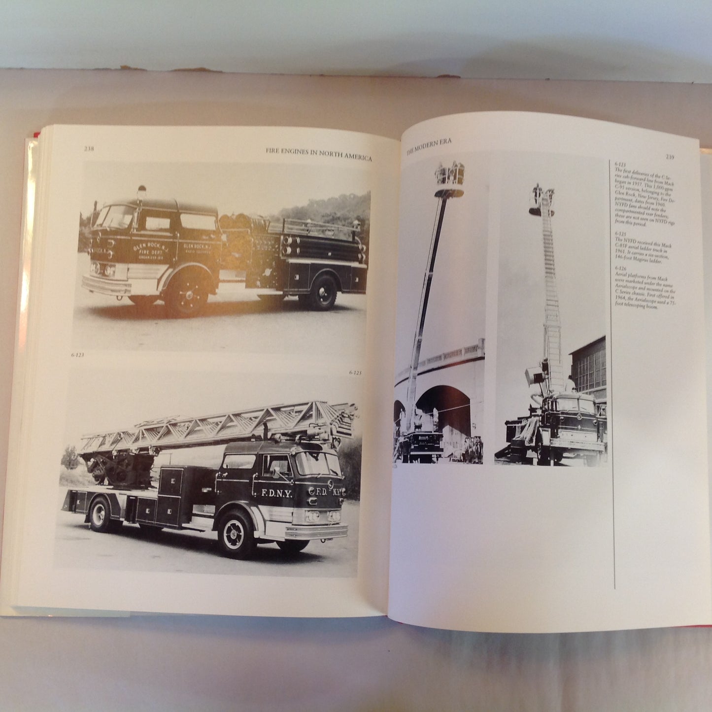 Vintage 1991 Pictorial Hardcover Fire Engines in North America: 450 Illustrations Sheila Buff