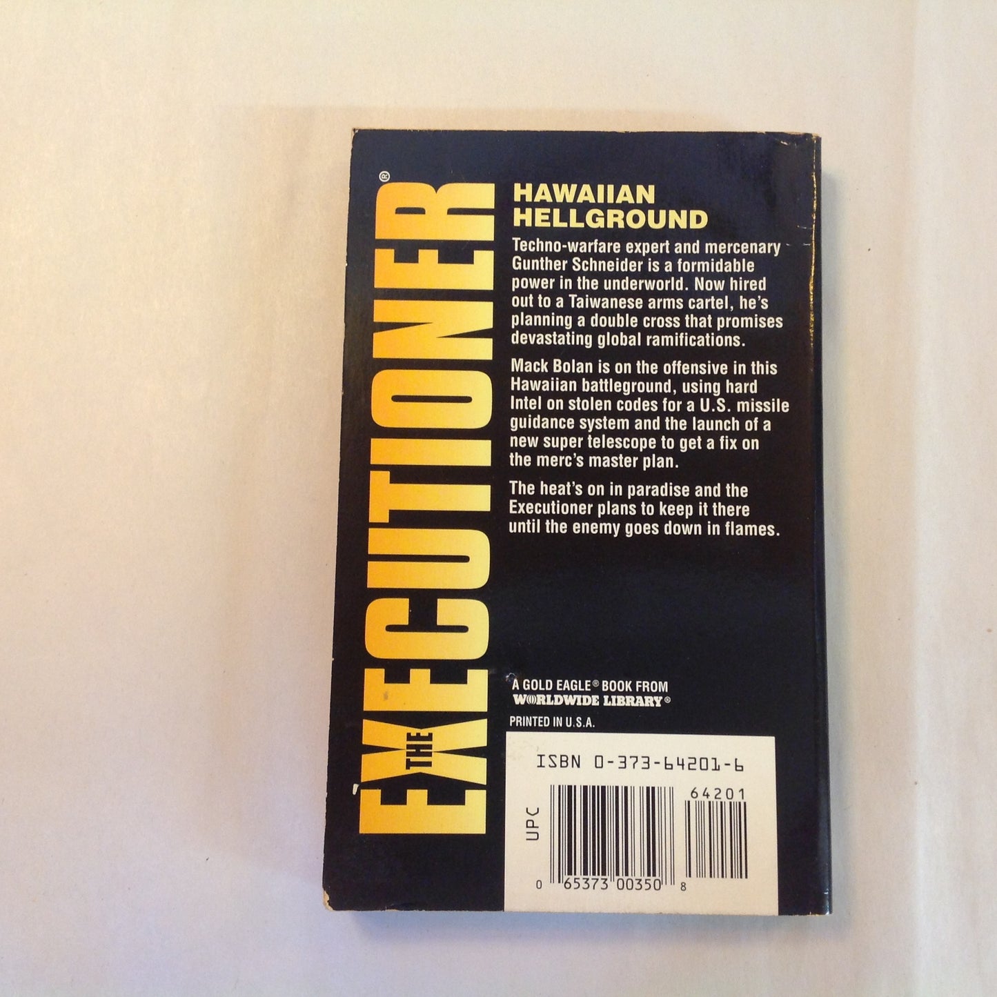 Vintage 1995 Mass Market Paperback Don Pendleton's The Executioner 201: Prime Target