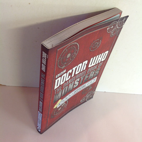 2016 BBC Trade Paperback Doctor Who the Dangerous Book of Monsters: Official Guide