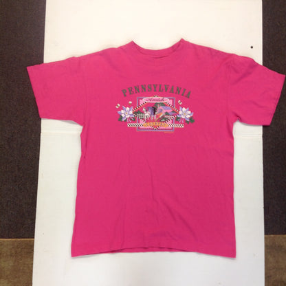 Vintage 1996 Wild West Shirt Co Souvenir Hot Pink Large T-Shirt Pennsylvania Amish Country Covered Bridge Horse and Buggy