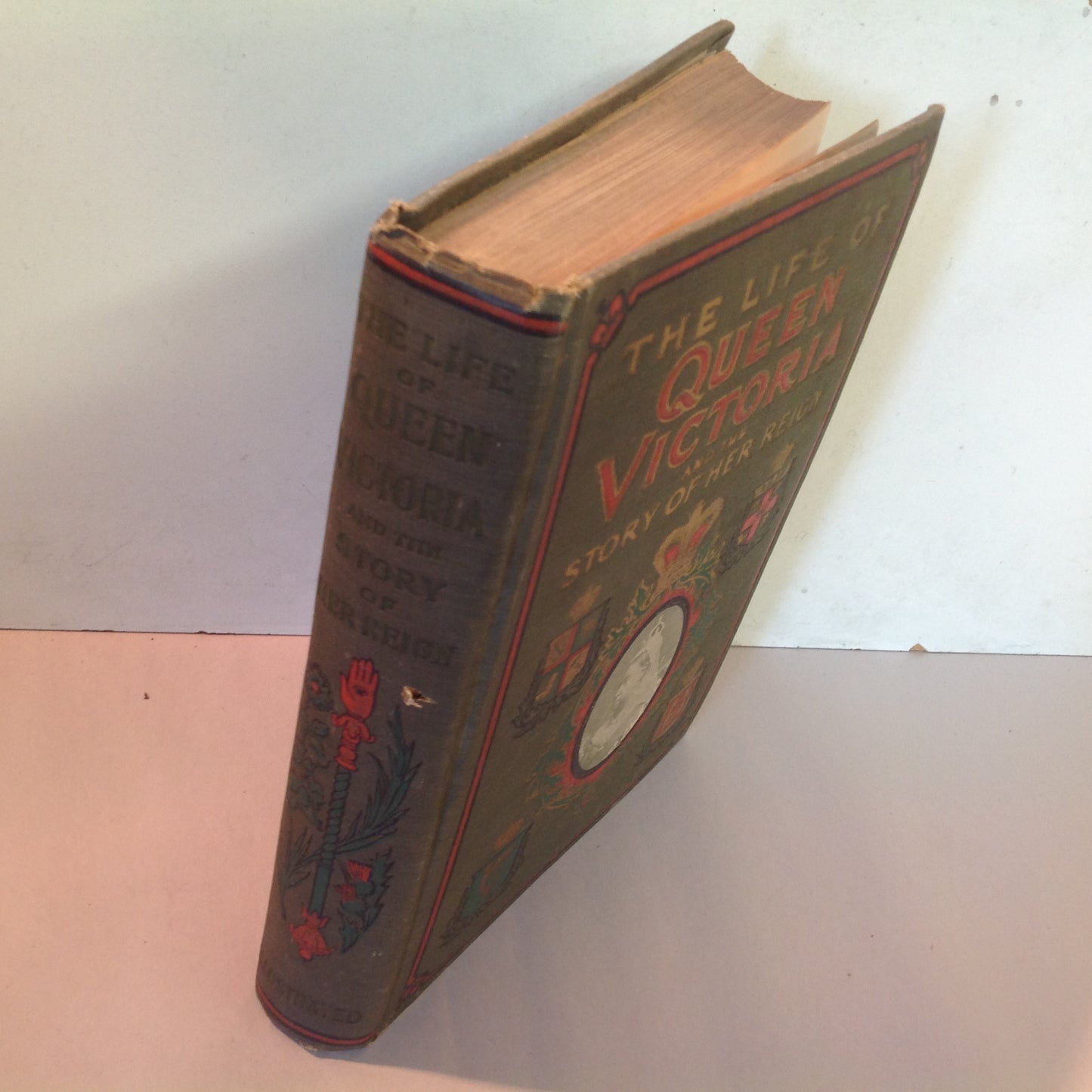 Antique 1901 Hardcover The Life of Queen Victoria and the Story of Her Reign Chas Morris LLD
