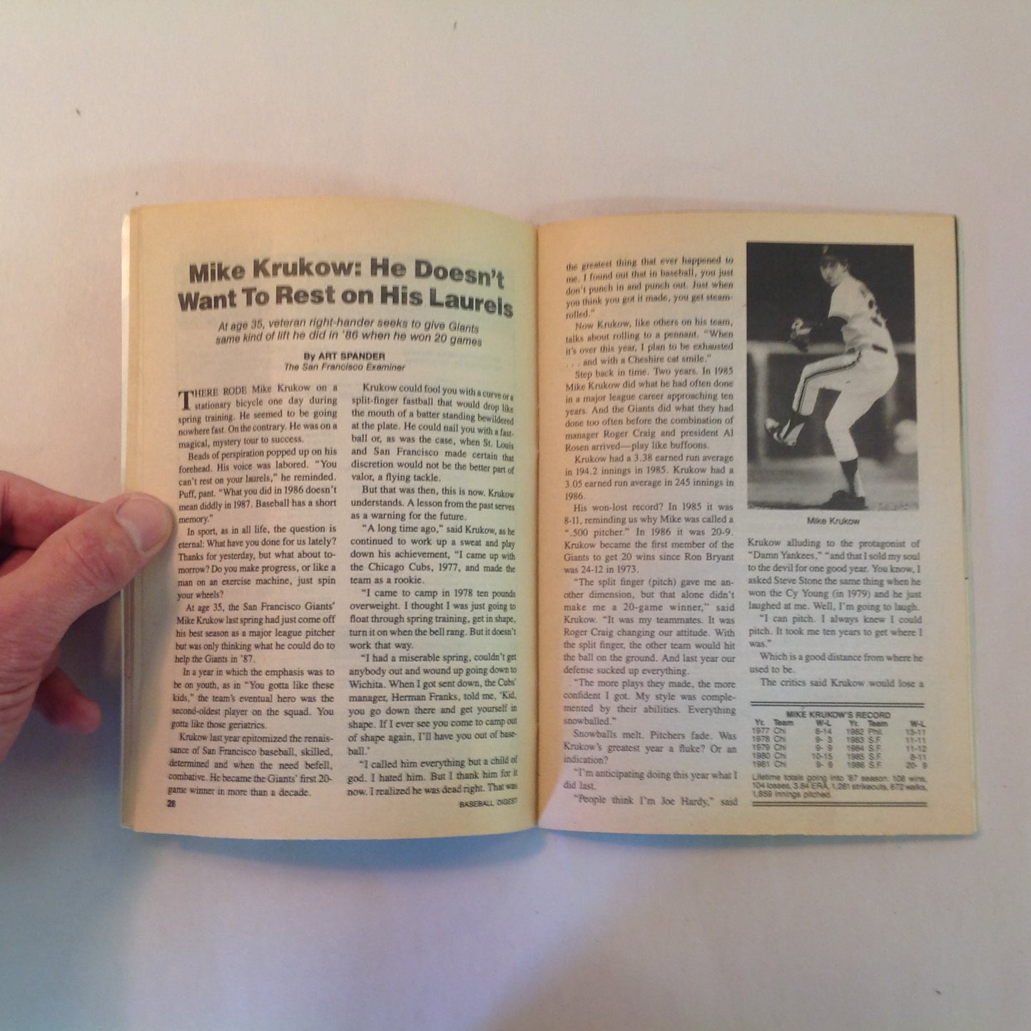 Vintage Jul 1987 Baseball Digest Magazine Catchers Need More than Brawn! Mike Witt of Angels Has the "Right Stuff"