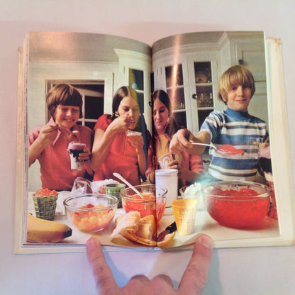 Vintage 1975 Hardcover Cookbook The New Joys of Jell-O Gelatin Dessert Recipe Book