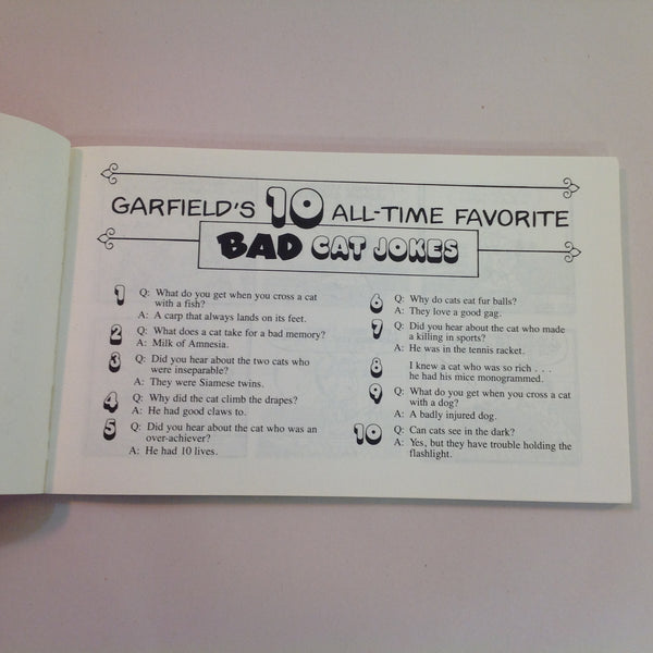 Vintage 1984 Trade Paperback Garfield Tips the Scales: His Eighth Book Jim Davis First Edition