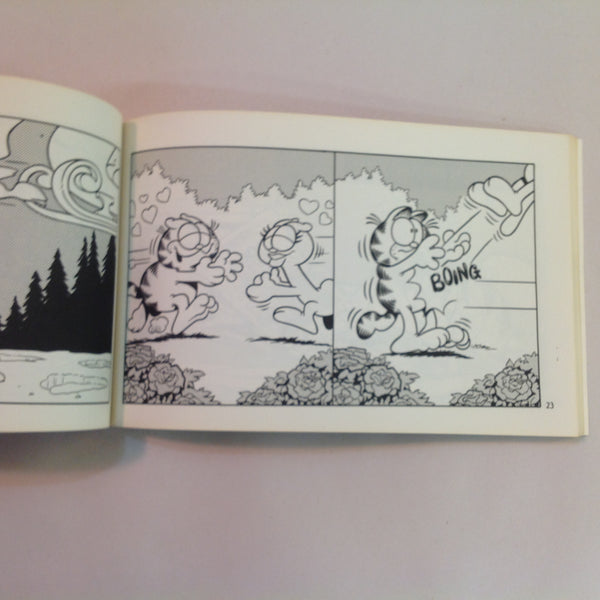 Vintage 1986 Trade Paperback The Unabridged Uncensored Unbelievable Garfield Jim Davis First Edition