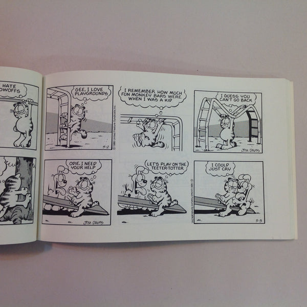 Vintage 1987 Trade Paperback Garfield Swallows His Pride: His 14th Book Jim Davis First Edition