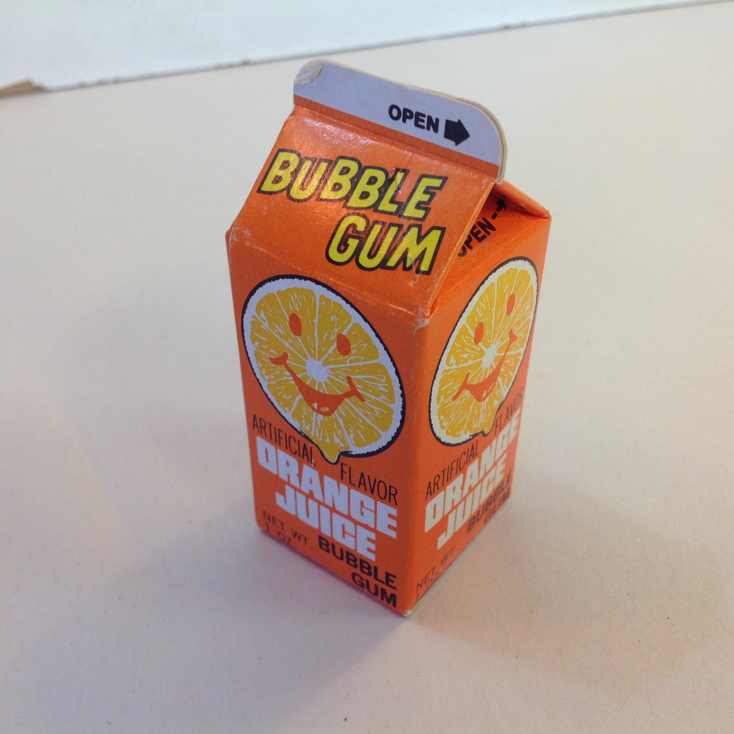 Vintage 1981 Unopened Topps Orange Juice Bubble Gum 1 ox Candy Container