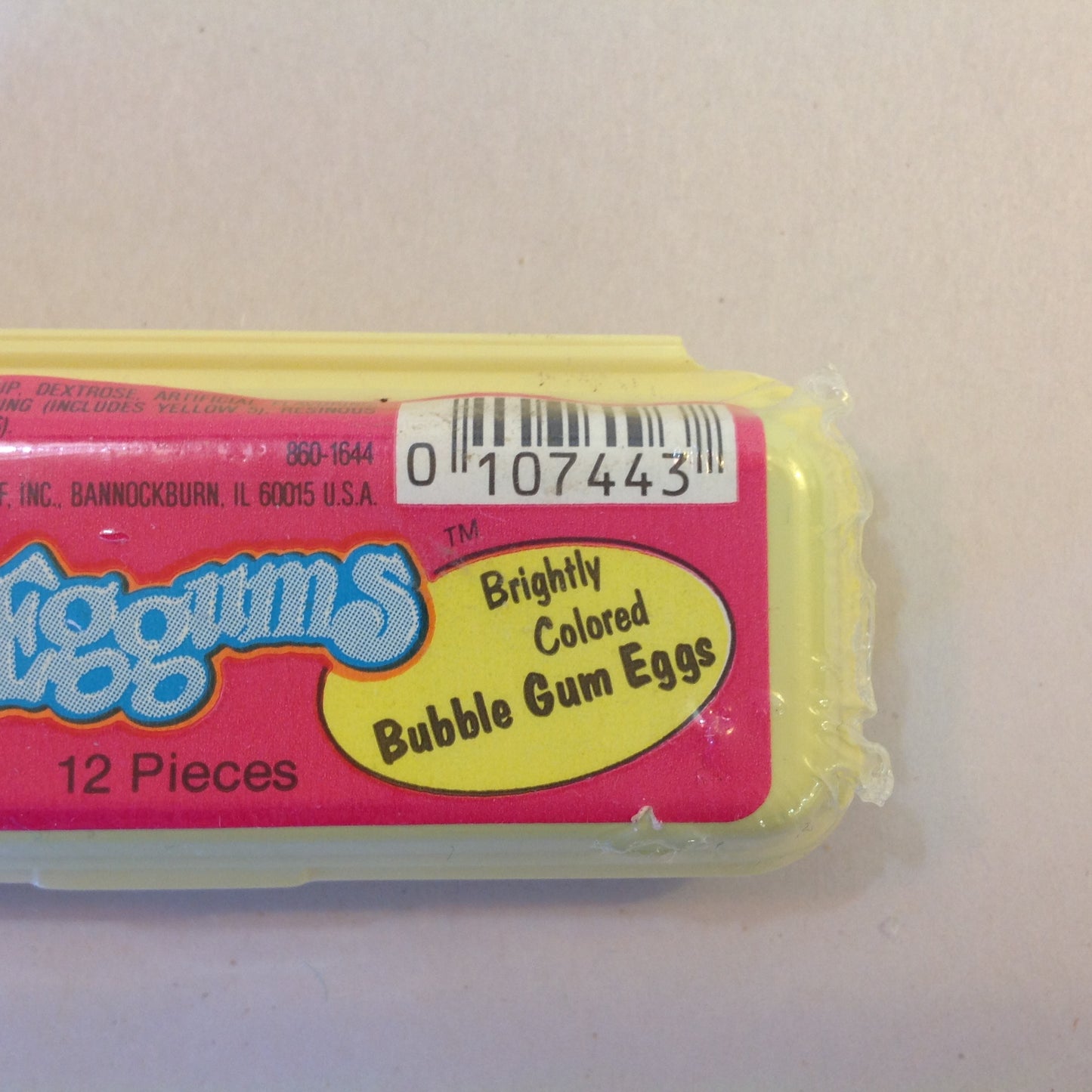 Vintage Unopened Leaf Eggums Brightly Colored Bubble Gum Eggs 12 Piece Candy Container