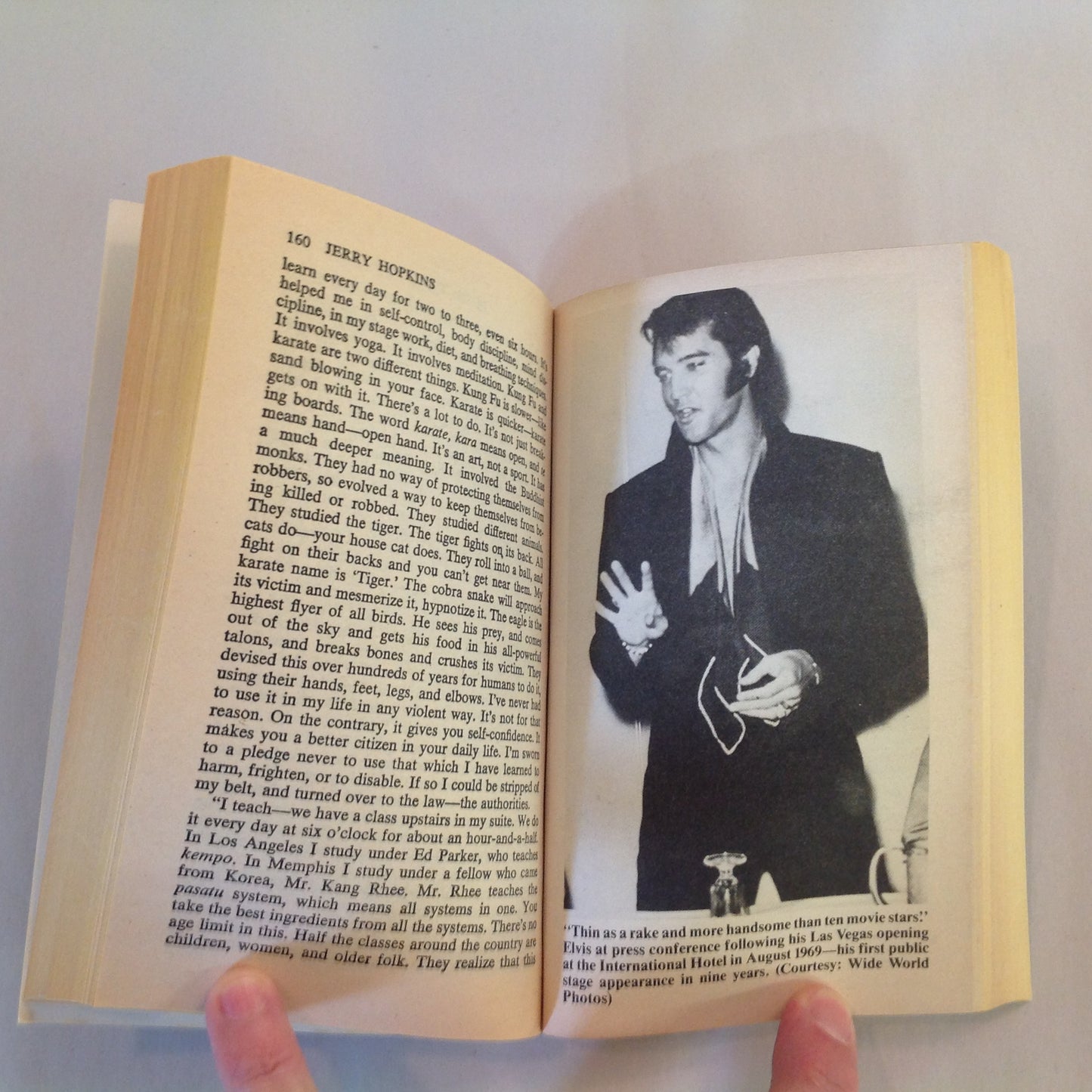Vintage 1985 Mass Market Paperback Elvis: The Final Years Jerry Hopkins