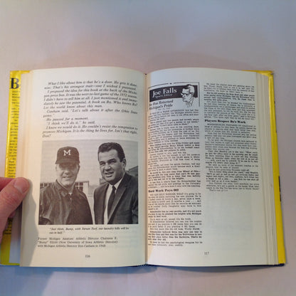 Vintage 1973 Hardcover Bo Schembechler: Man In Motion Joe Falls First Edition