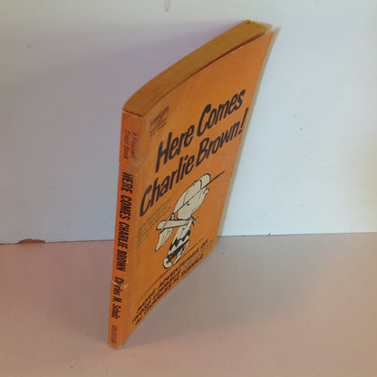 Vintage 1957 Mass Market Paperback Here Comes Charlie Brown! Peanuts Charles Schulz