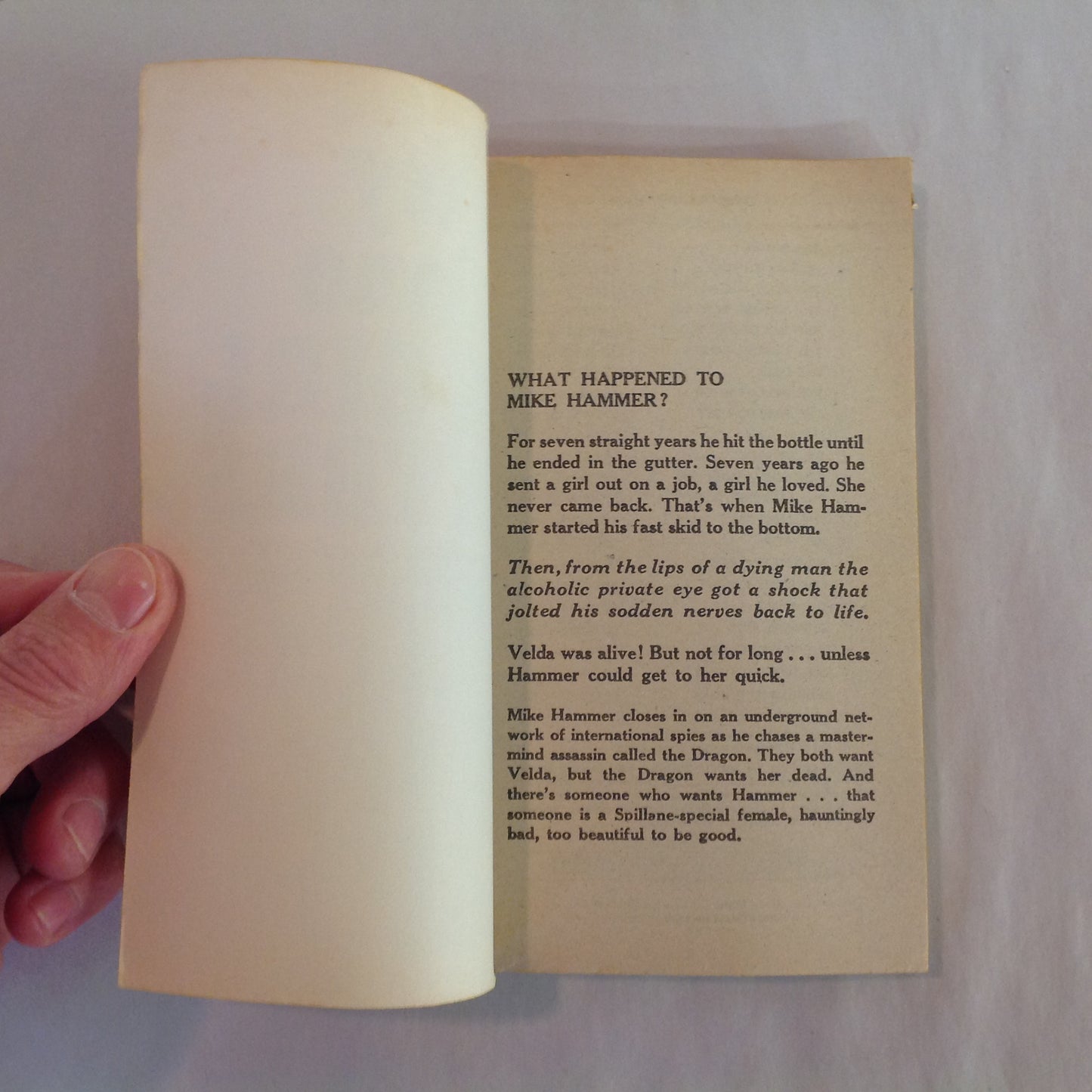 Vintage 1963 Mass Market Paperback The Girl Hunters Mickey Spillane