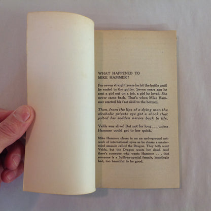 Vintage 1963 Mass Market Paperback The Girl Hunters Mickey Spillane