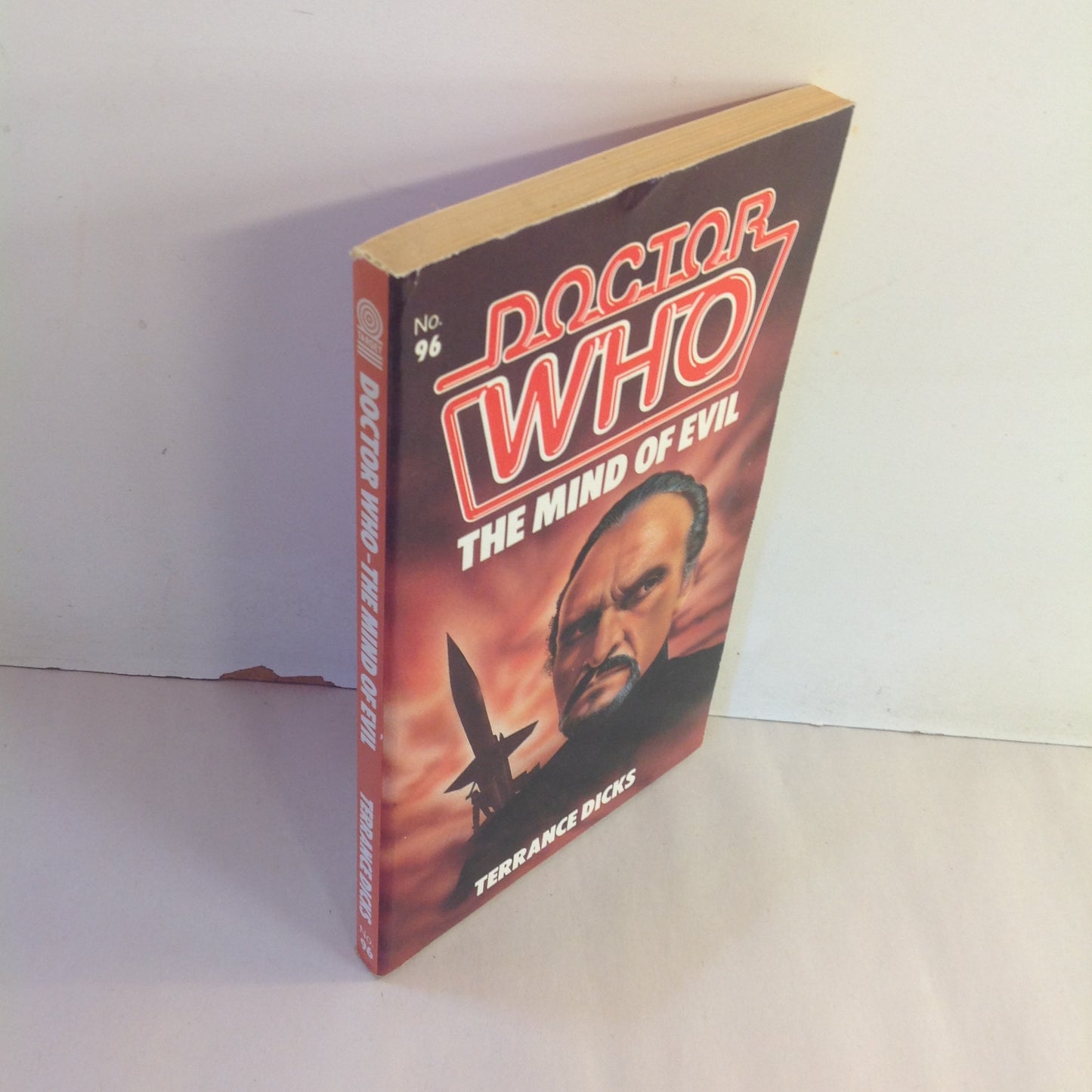 Vintage 1985 Mass Market Paperback Doctor Who: The Mind of Evil Terrance Dicks First Ed