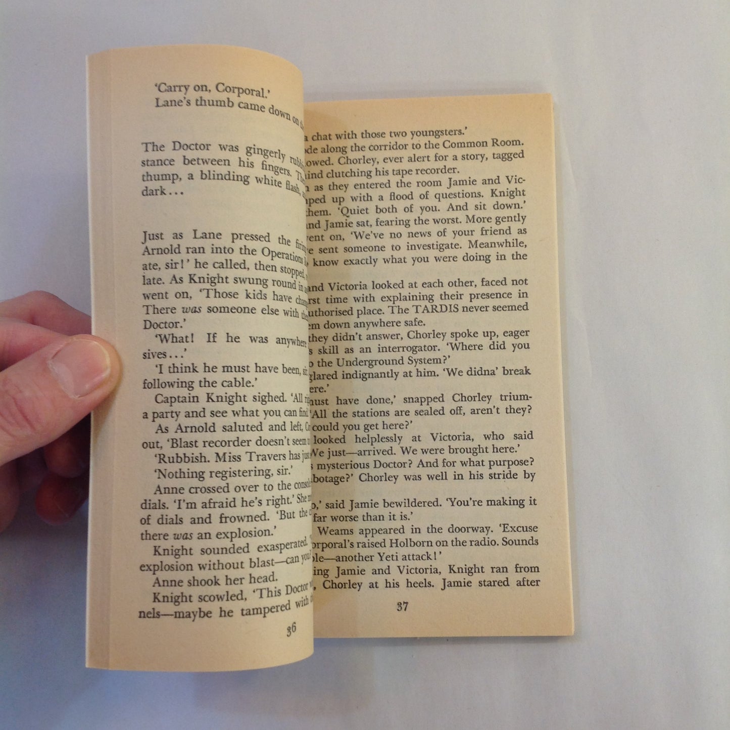 Vintage 1983 Mass Market Paperback Doctor Who and the Web of Fear Terrance Dicks