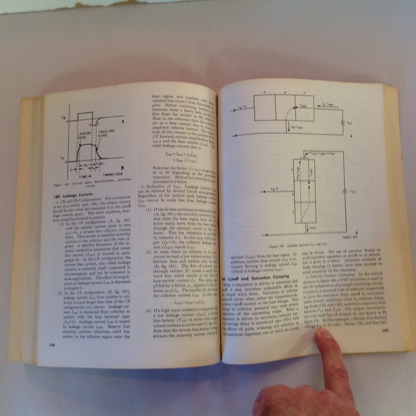 Vintage Mar 1959 Dep't of Army Technical Manual TM11-690 Basic Theory and Application of Transistors