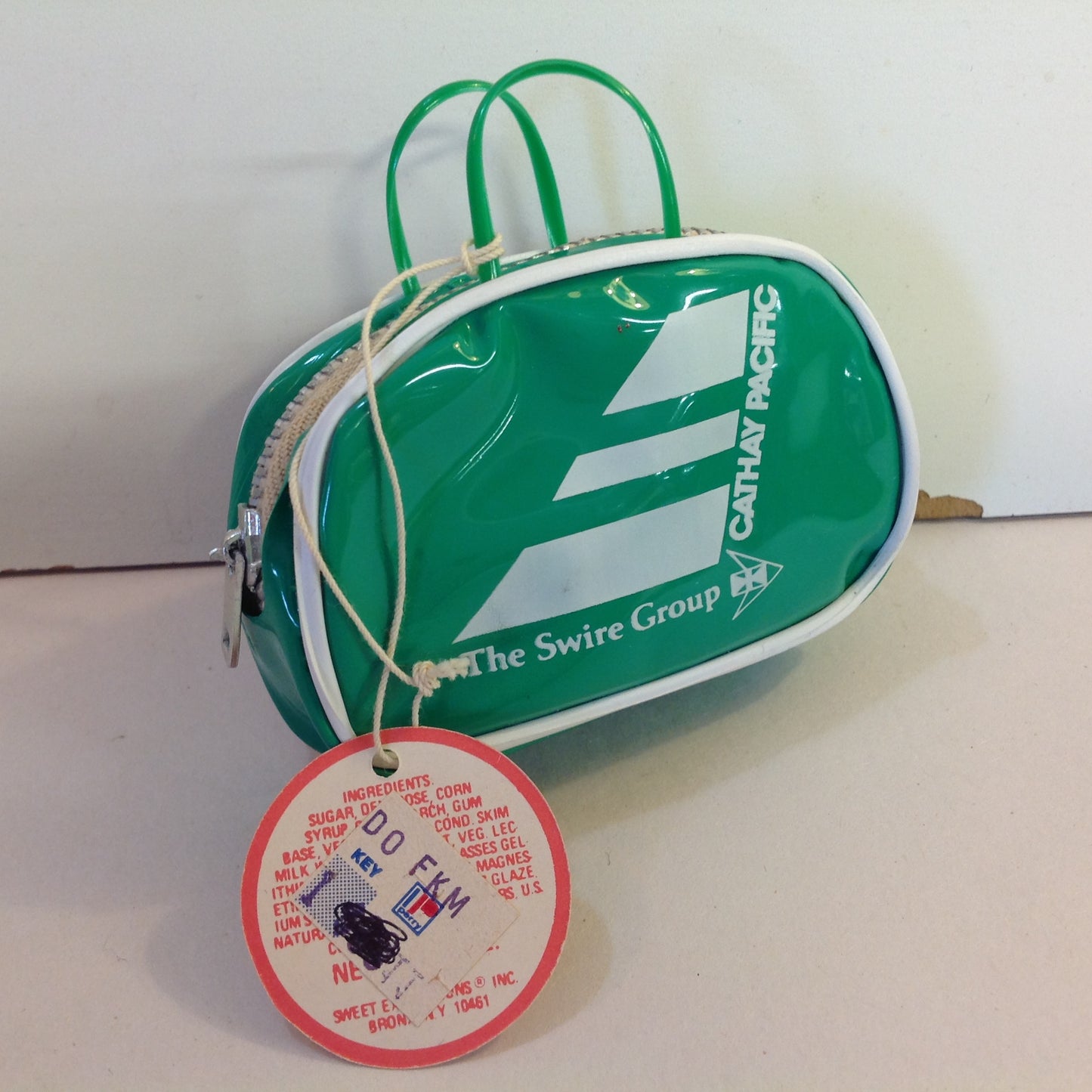 Vintage NOS Unopened Sweet Expressions Cathay Pacific Swire Group Novelty Airline Bag Candy Container