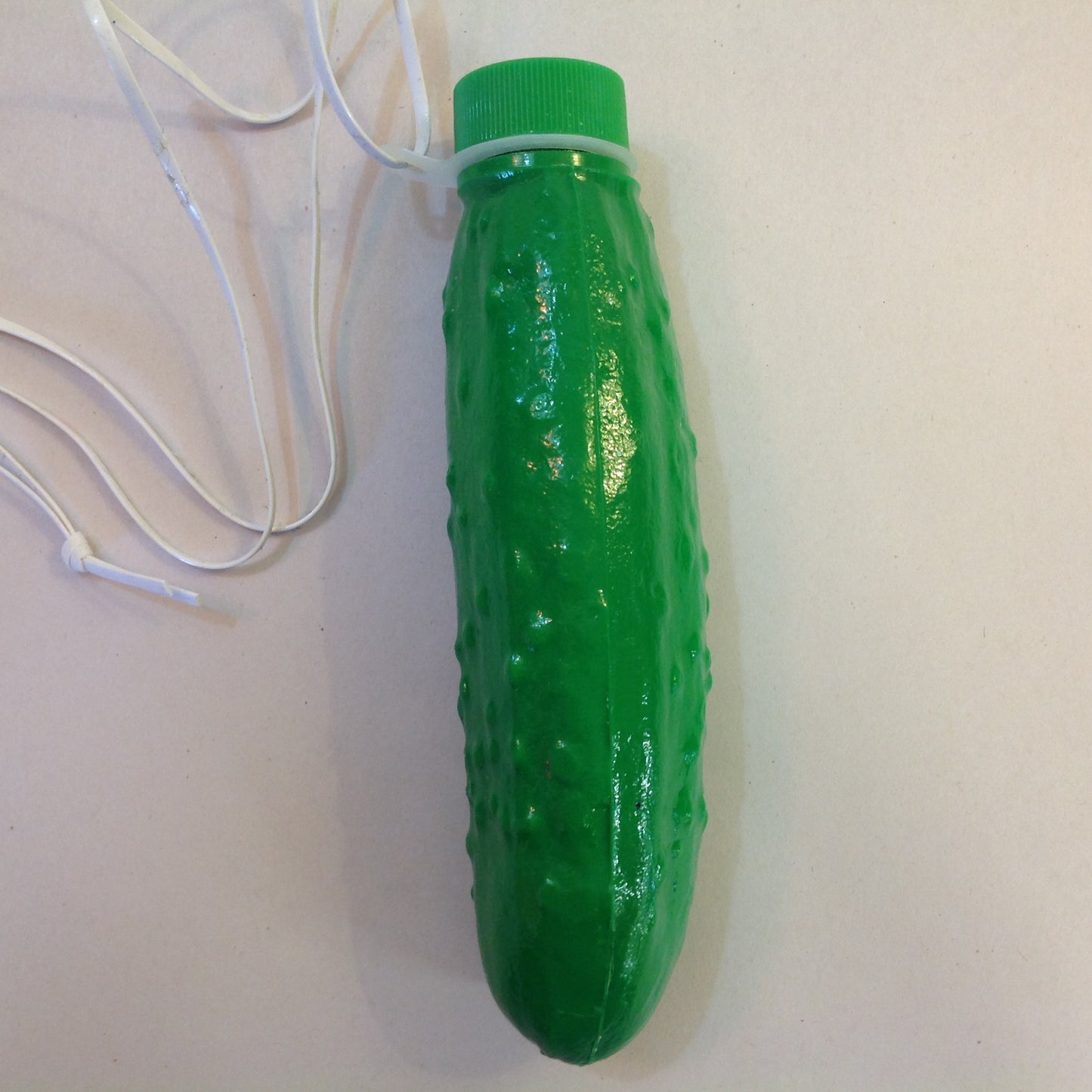 Vintage NOS Unopened Creative Confection Concepts Pickle Puss Pickle Flavored Bubble Gum 1.7oz Candy Container