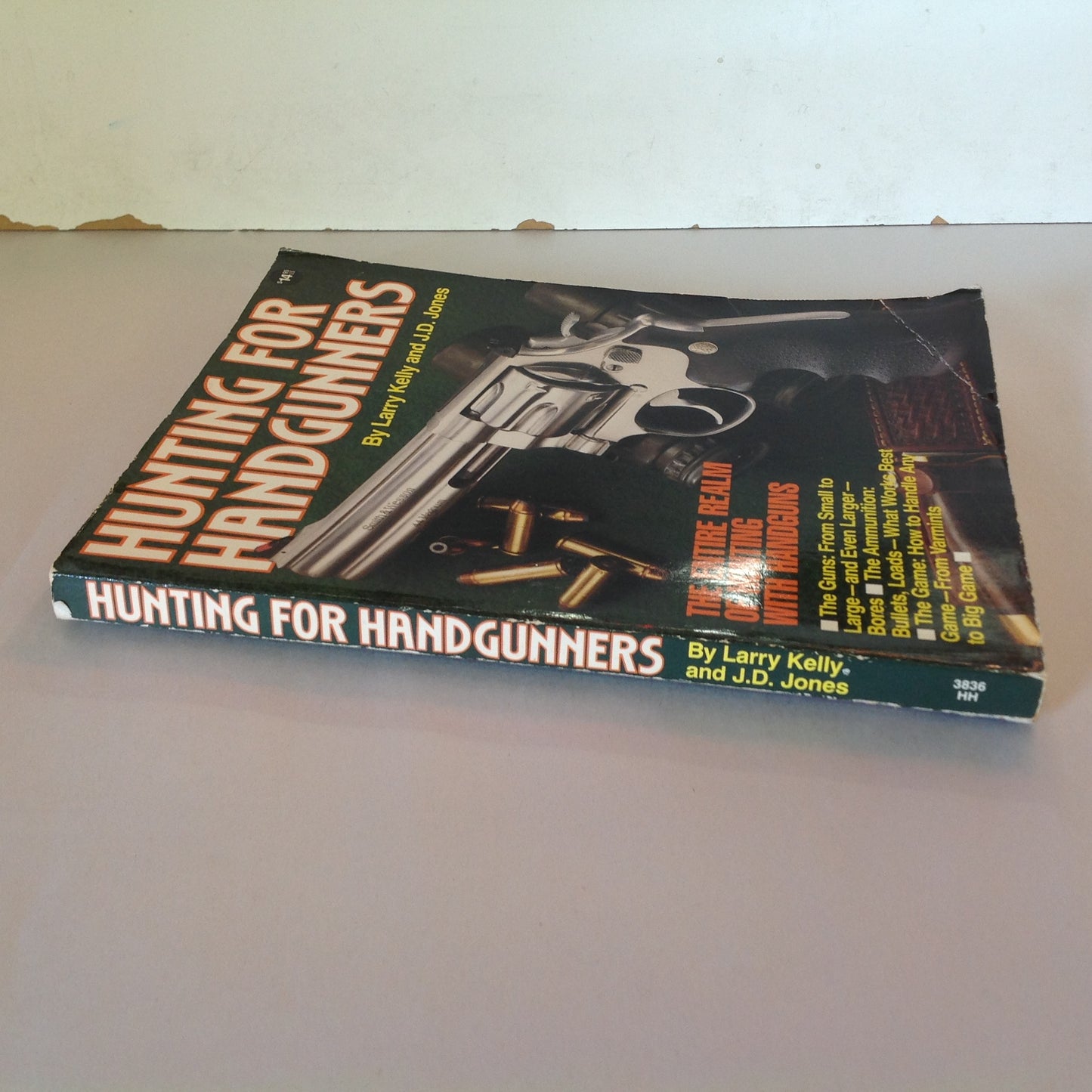 Vintage 1990 Hunting For Handgunners Larry Kelly + JD Jones