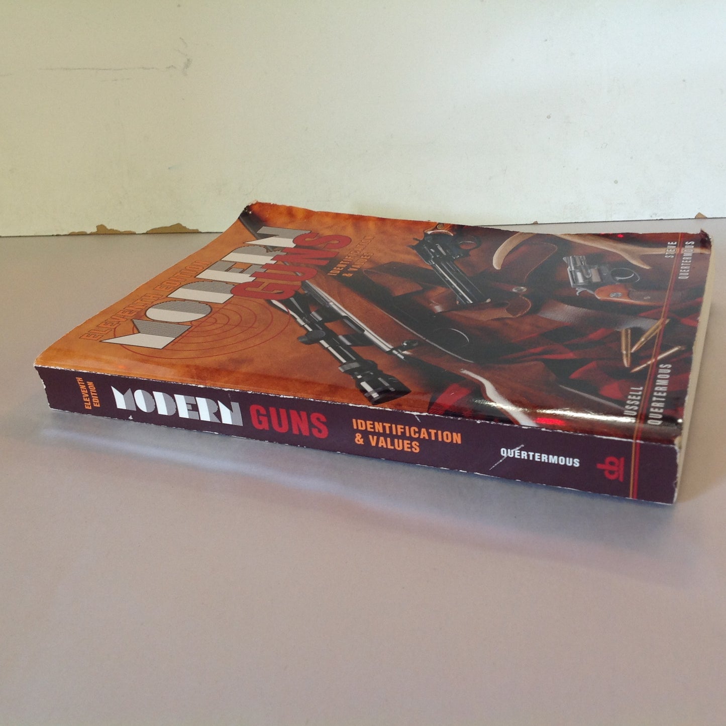 Vintage 1997 Modern Guns Identification and Values 11th Edition Russell + Steve Quertermous