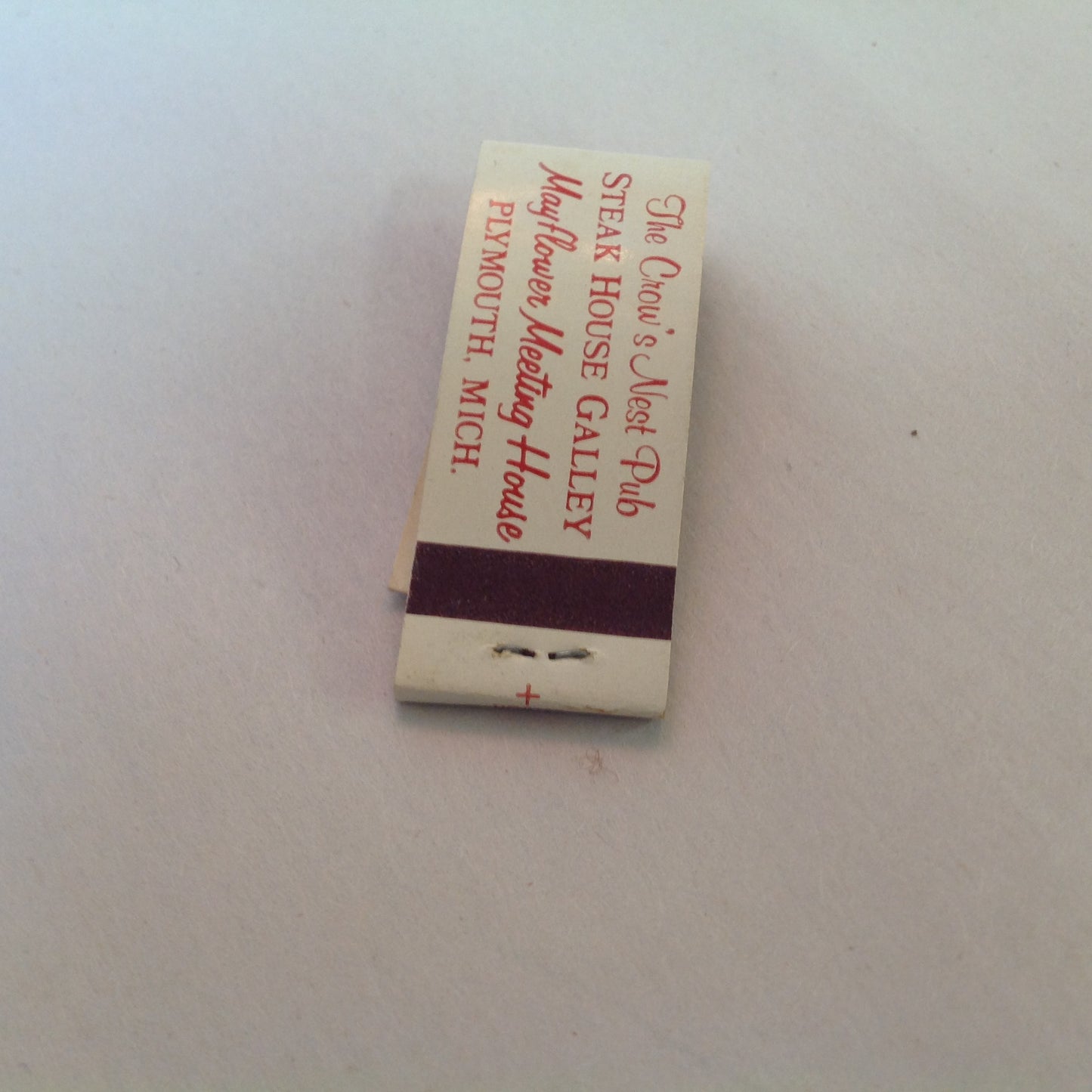 Vintage Souvenir Midget Matchbook Mayflower Hotel Crow's Nest Pub Plymouth Michigan