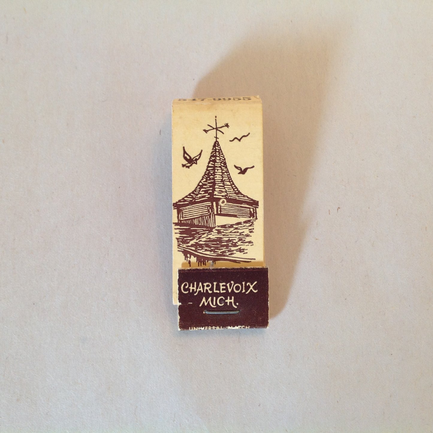 Vintage Souvenir Midget Matchbook Weathervane Inn Charlevoix Michigan Restaurant