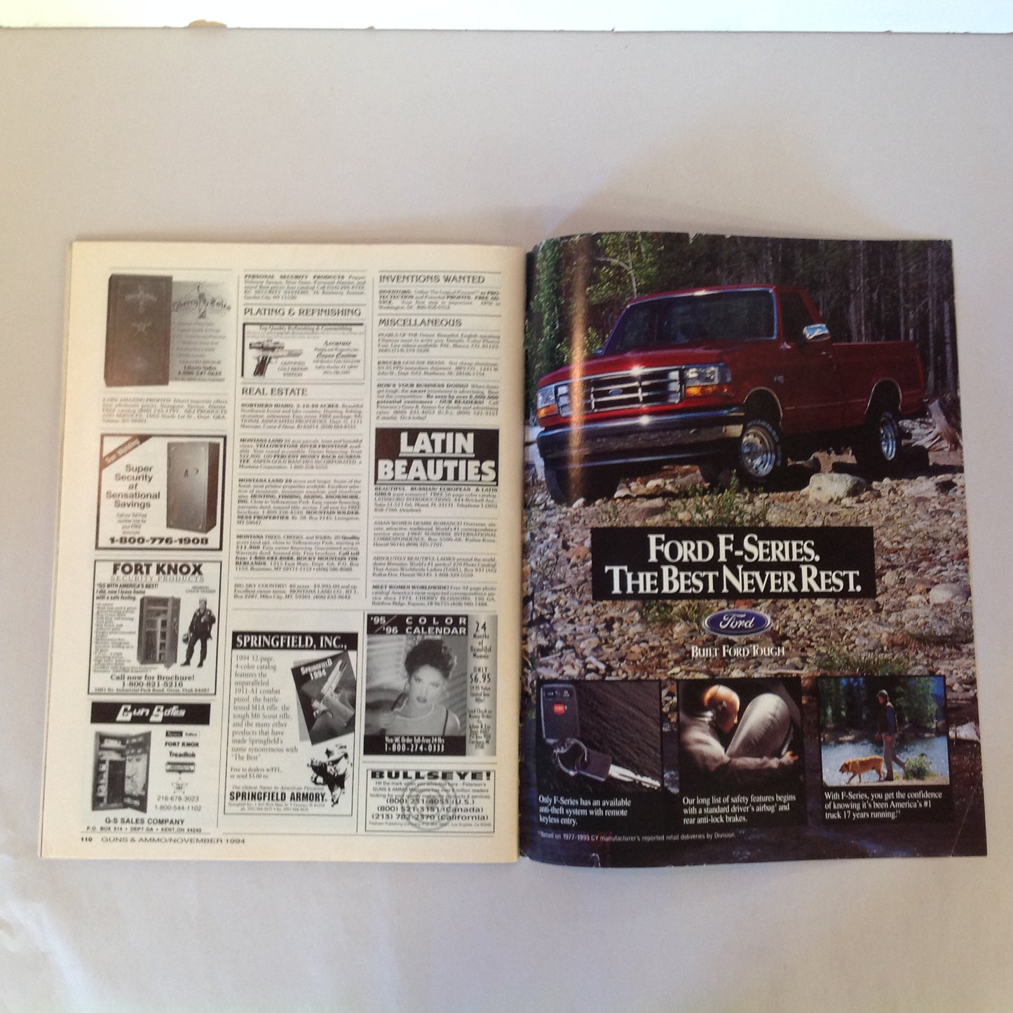 Vintage Nov 1994 Guns & Ammo Magazine Home Defense Handguns