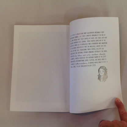 2014 Trade Paperback Blue is the Warmest Color Julie Maroh Graphic Novel
