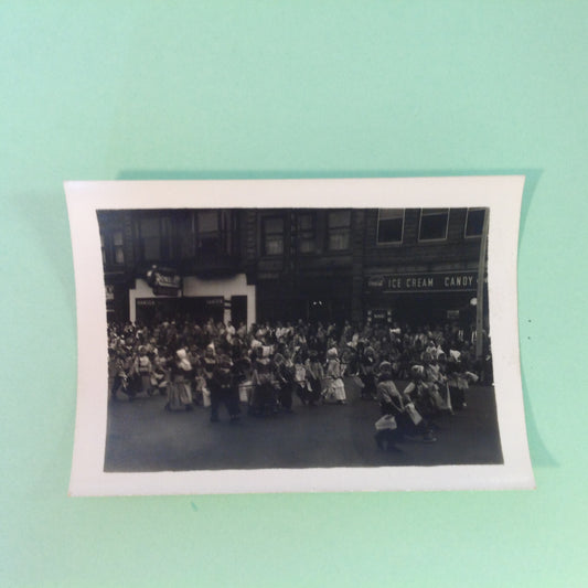 Vintage Mid Century B&W Photo Holland Michigan Tulip Festival March of the Little Dutch Children