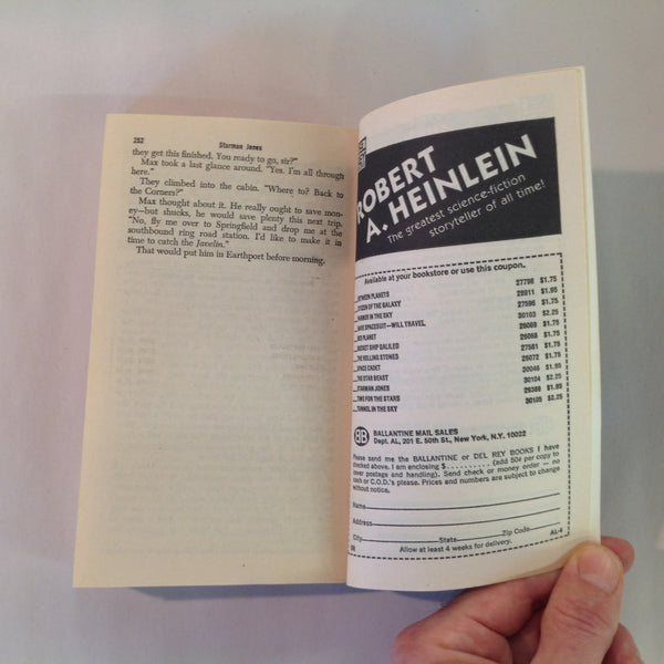 Vintage 1981 Mass Market Paperback STARMAN JONES Robert Heinlein
