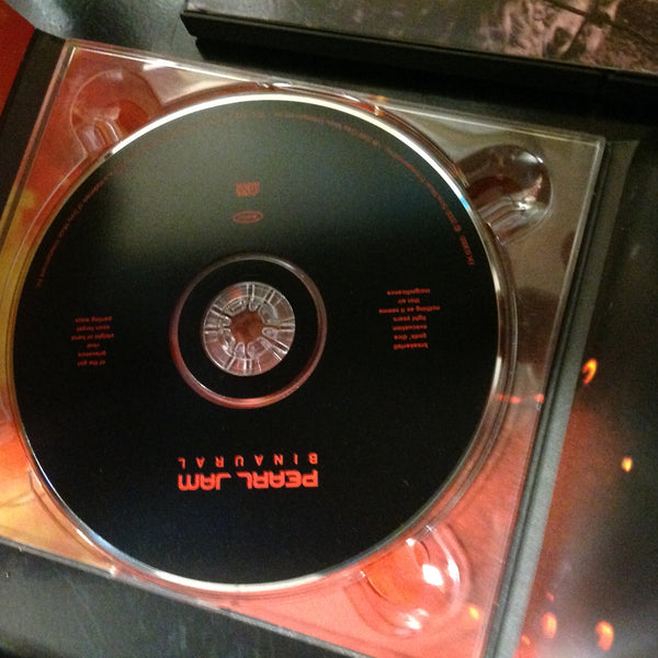 Bargain SET of 2 CD's Pearl Jam Vs. Versus Binaural Booklets Included EK63665 ZK53136