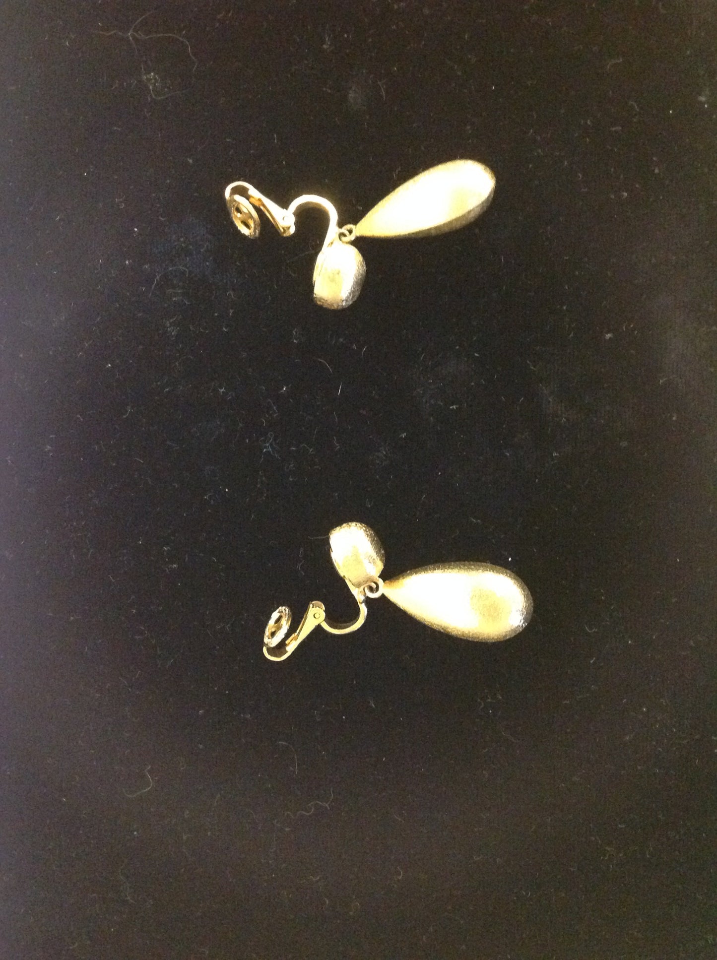 Vintage Trifari Gold Teardrop Clip On Earrings
