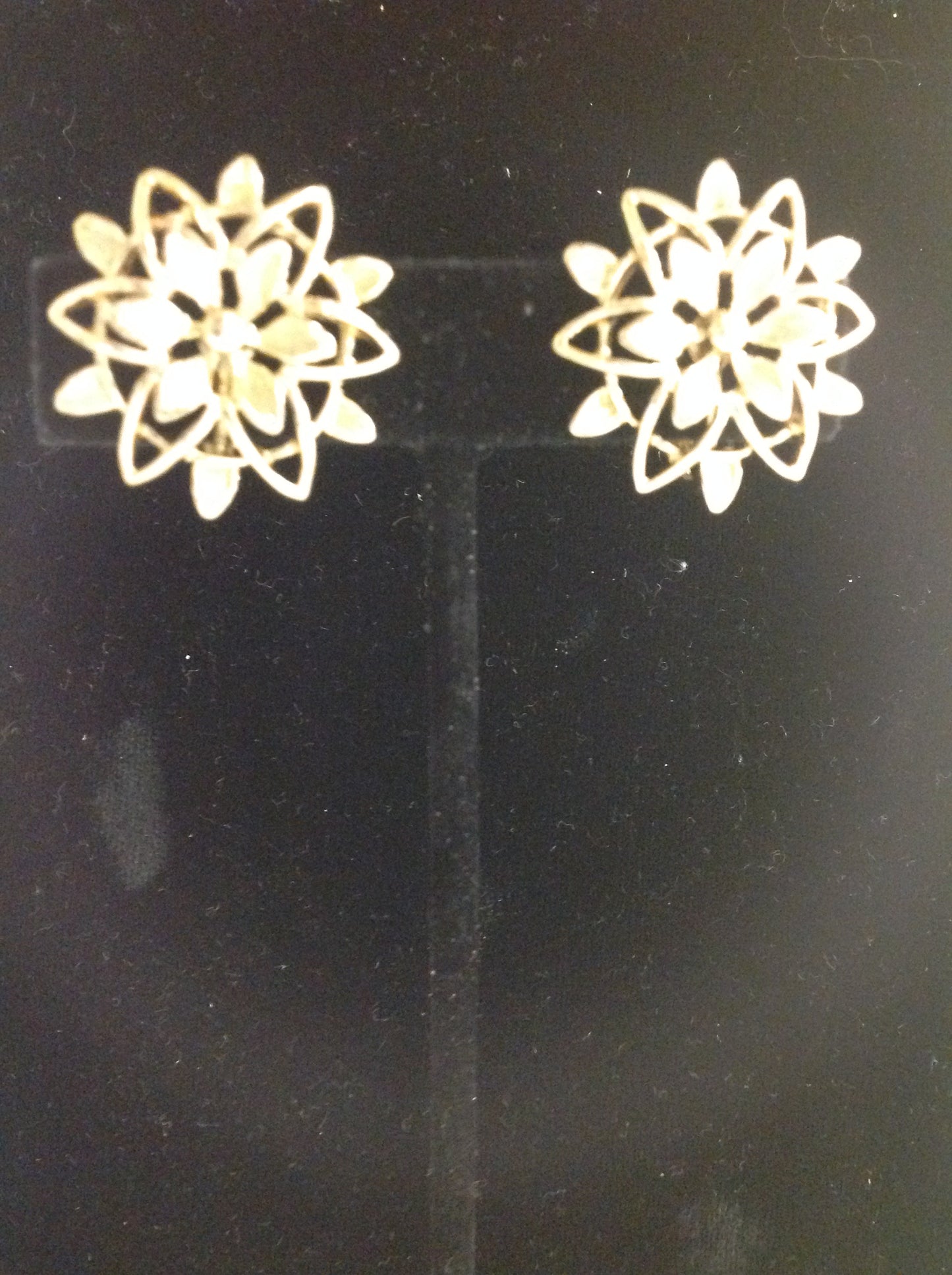 Vintage Goldtone Sunburst Floral Motif Sarah Coventry Clip On Earrings