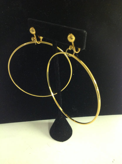 Vintage Goldtone Hoop Clip On Earrings