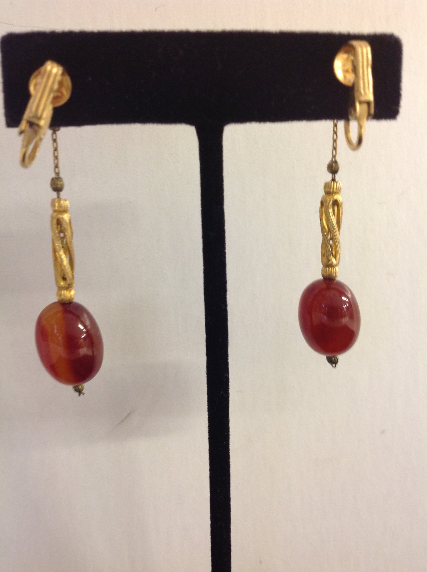 Vintage Goldtone Dangling Plastic Faux Amber Onyx Clip On Earrings